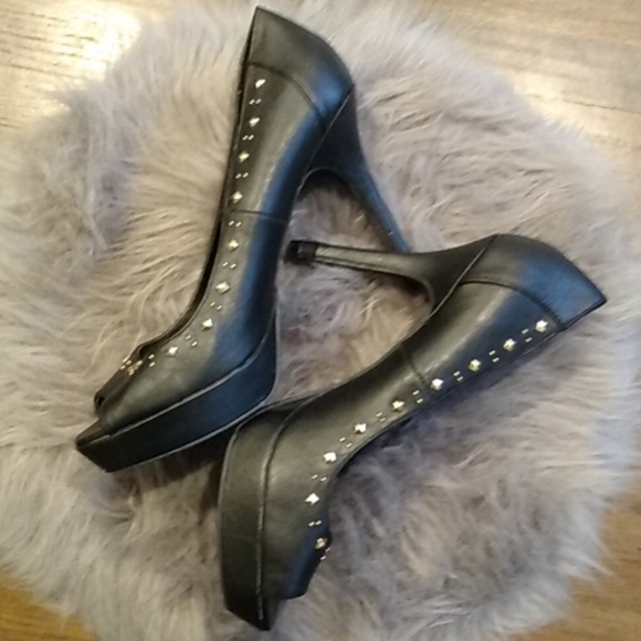 FIONI Clothing Shoes - Fiona Black Pryamid Studded Peep Toe Heels